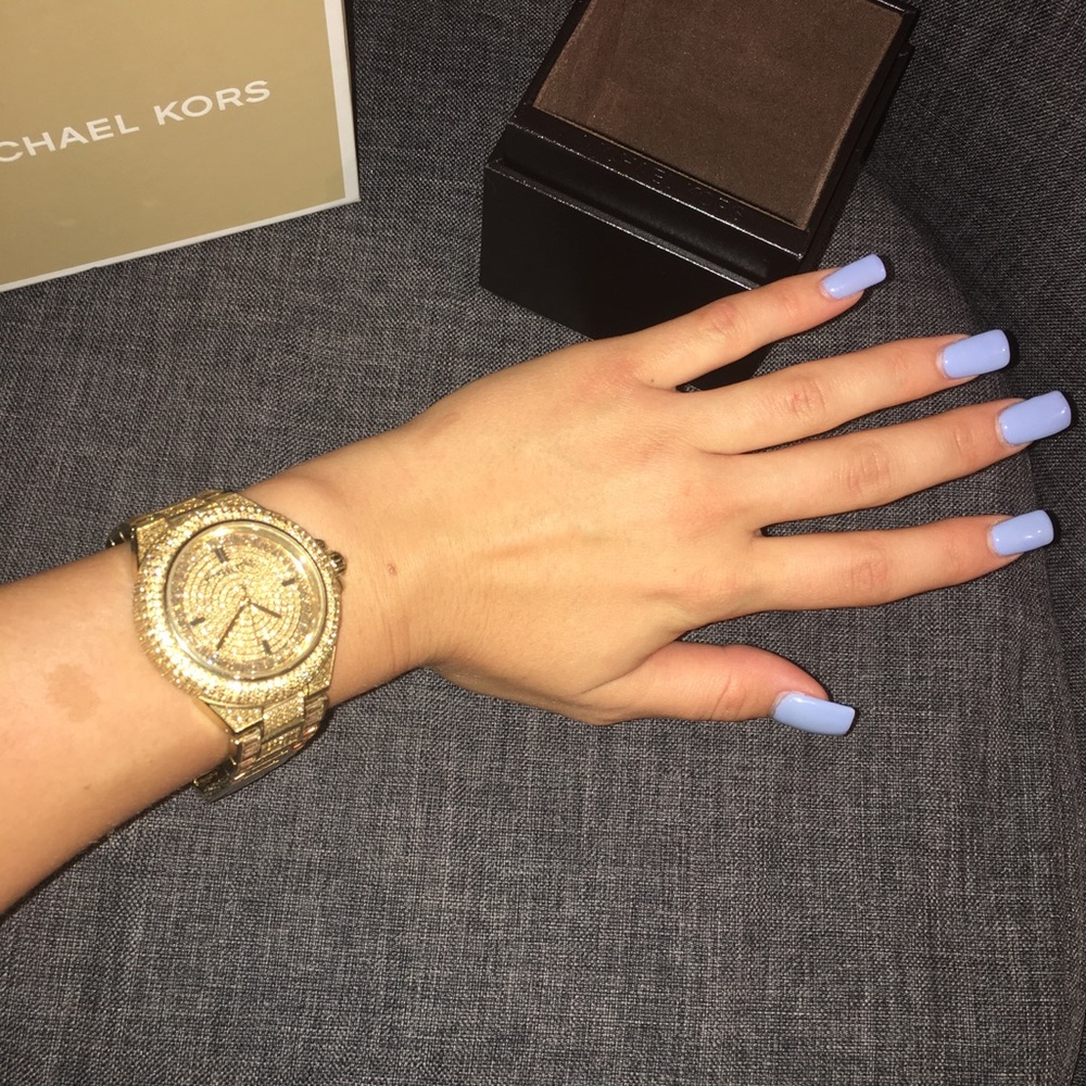 Michael Kors gold bling watch/ great condition